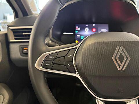 2025 Benzin Otomatik Renault Clio Beyaz Ermat Motorlu Araçlar ve Tarım Ürünleri Sanayi Ticaret A.Ş.