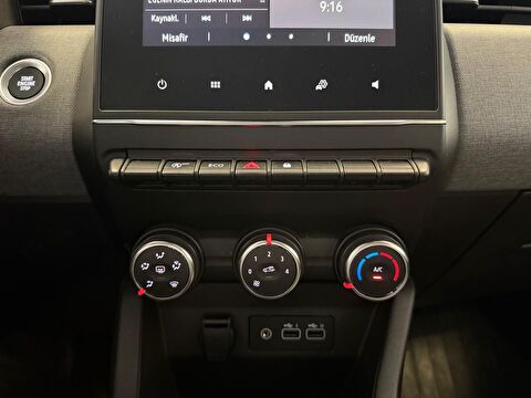 2025 Benzin Otomatik Renault Clio Beyaz Ermat Motorlu Araçlar ve Tarım Ürünleri Sanayi Ticaret A.Ş.