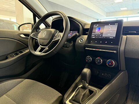 2025 Benzin Otomatik Renault Clio Beyaz Ermat Motorlu Araçlar ve Tarım Ürünleri Sanayi Ticaret A.Ş.
