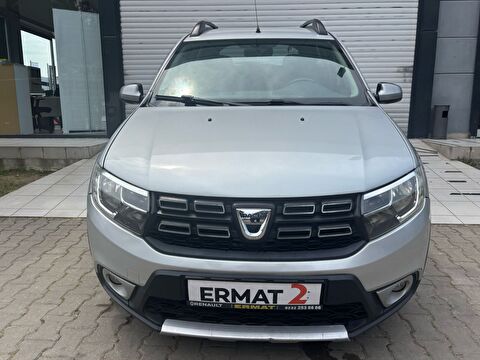 2017 Dizel Otomatik Dacia Sandero Gri Ermat Motorlu Araçlar ve Tarım Ürünleri Sanayi Ticaret A.Ş.
