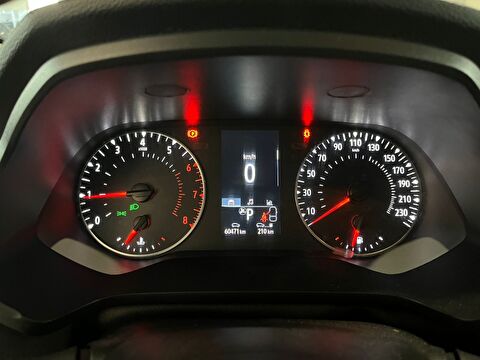 renault, captur, crossover 1.3 tce mhev touch edc, otomatik, mhev 2.el otomobil | renew 17