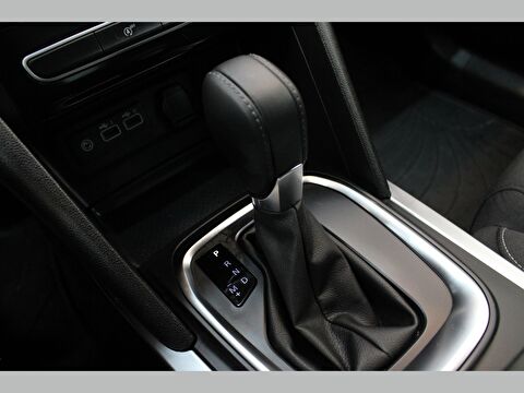 renault, megane, sedan 1.3 tce touch edc, otomatik, benzin 2.el otomobil | renew 29