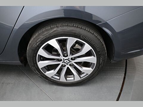 renault, megane, sedan 1.5 bluedci ıcon edc, otomatik, dizel 2.el otomobil | renew 17