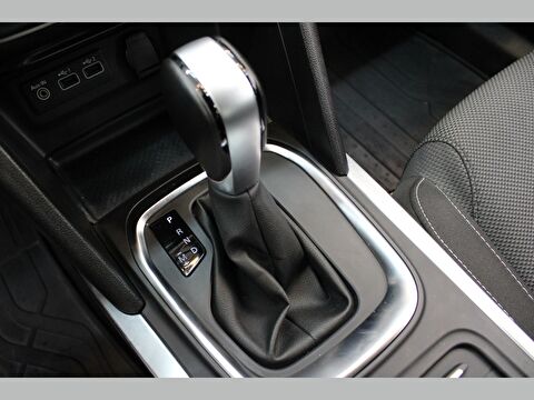 renault, megane, sedan 1.3 tce touch edc, otomatik, benzin 2.el otomobil | renew 30