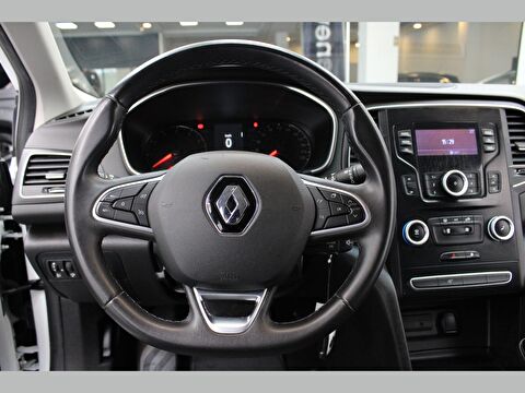 renault, megane, sedan 1.3 tce joy, manuel, benzin 2.el otomobil | renew 26