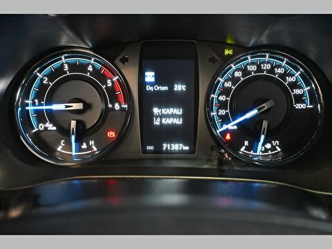toyota, hilux, hi-lux 2.4 d-4d 4x4 ınvincible, otomatik, dizel 2.el otomobil | renew 26