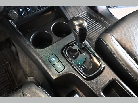 toyota, hilux, hi-lux 2.4 d-4d 4x4 ınvincible, otomatik, dizel 2.el otomobil | renew 23