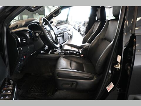toyota, hilux, hi-lux 2.4 d-4d 4x4 ınvincible, otomatik, dizel 2.el otomobil | renew 10