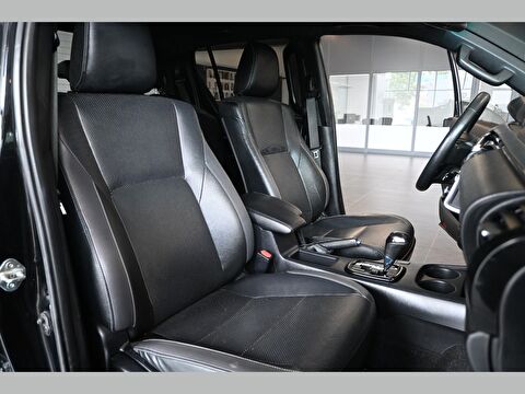 toyota, hilux, hi-lux 2.4 d-4d 4x4 ınvincible, otomatik, dizel 2.el otomobil | renew 16