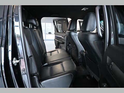 toyota, hilux, hi-lux 2.4 d-4d 4x4 ınvincible, otomatik, dizel 2.el otomobil | renew 18