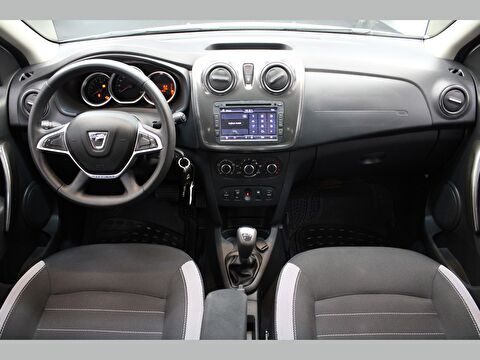 dacia, sandero, hatchback 0.9 tce stepway easy-r, otomatik, benzin 2.el otomobil | renew 23