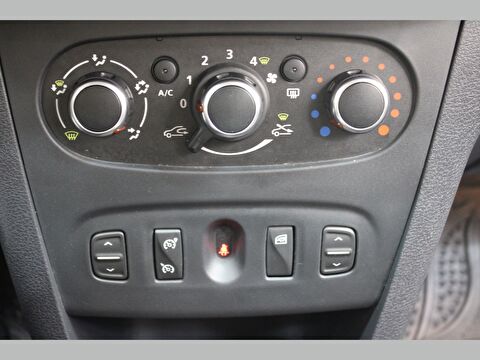 dacia, sandero, hatchback 0.9 tce stepway easy-r, otomatik, benzin 2.el otomobil | renew 27