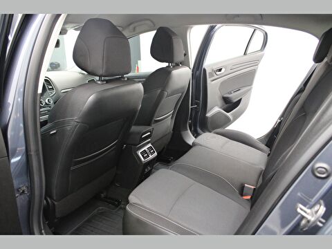 renault, megane, sedan 1.3 tce touch edc, otomatik, benzin 2.el otomobil | renew 23