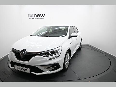 Sedan 1.3 TCe Joy EDC, 2. el otomobil | renew