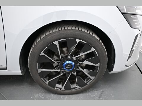 renault, clio, 1.0 tce techno esprit alpine	x-tronic, otomatik, benzin 2.el otomobil | renew 9
