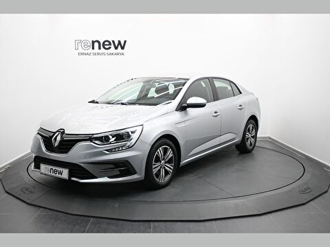 Sedan 1.3 TCe Touch EDC, 2. el otomobil | renew