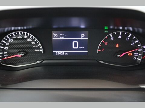 peugeot, 2008, crossover 1.2 puretech active skypack eat8, otomatik, benzin 2.el otomobil | renew 27
