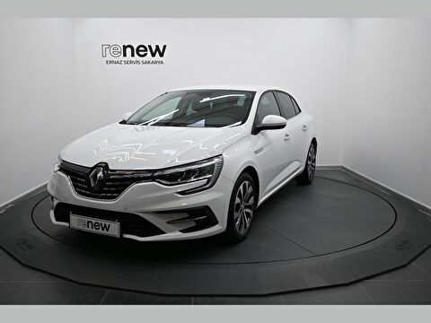 Sedan 1.3 TCe Icon EDC, 2. el otomobil | renew