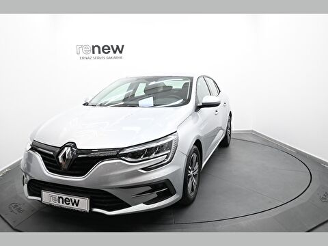 Sedan 1.3 TCe Touch EDC, 2. el otomobil | renew