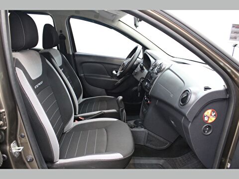 dacia, sandero, hatchback 0.9 tce stepway, manuel, benzin 2.el otomobil | renew 17