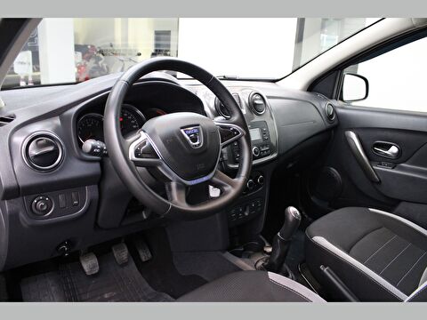 dacia, sandero, hatchback 0.9 tce stepway, manuel, benzin 2.el otomobil | renew 15