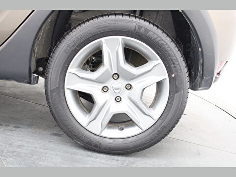 dacia, sandero, hatchback 0.9 tce stepway, manuel, benzin 2.el otomobil | renew 13