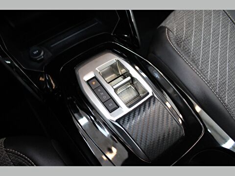 peugeot, 2008, crossover 1.2 puretech allure eat8, otomatik, benzin 2.el otomobil | renew 28