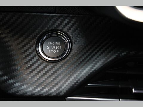 peugeot, 2008, crossover 1.2 puretech allure eat8, otomatik, benzin 2.el otomobil | renew 27