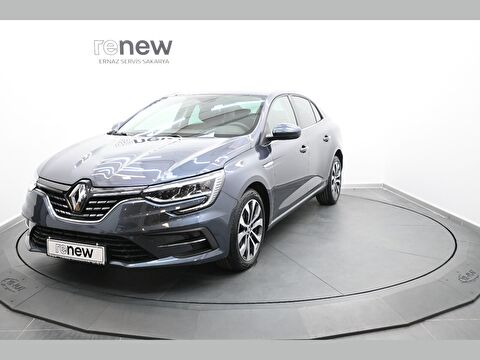 Sedan 1.3 TCe Icon EDC, 2. el otomobil | renew