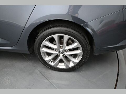 renault, megane, sedan 1.3 tce joy edc, otomatik, benzin 2.el otomobil | renew 8