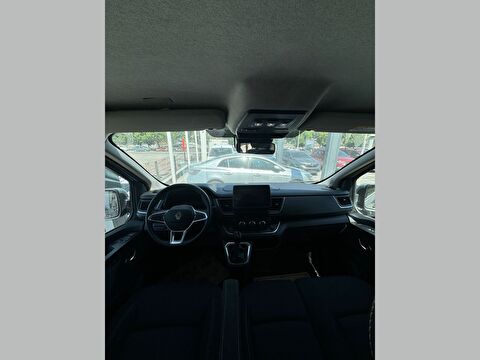 renault, trafic, 2.0 dcı 6m3 grand confort 8+1 eag9, otomatik, dizel 2.el otomobil | renew 17