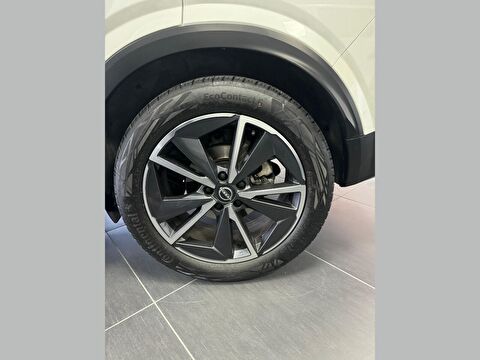 nissan, qashqai, 1.3 dıg-t mhev skypack 4x4 cvt, otomatik, hybrid 2.el otomobil | renew 22