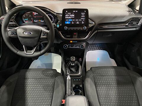 2017 Dizel Manuel Ford Fiesta Kırmızı Gürel Tasarım Aksesuar Otomotiv San. Tic. Ltd. Şti.
