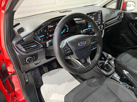 2017 Dizel Manuel Ford Fiesta Kırmızı Gürel Tasarım Aksesuar Otomotiv San. Tic. Ltd. Şti.