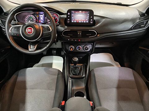 2021 Benzin Manuel Fiat Egea Beyaz Gürel Tasarım Aksesuar Otomotiv San. Tic. Ltd. Şti.