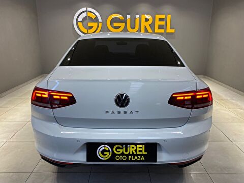 2022 Benzin Otomatik Volkswagen Passat Beyaz Gürel Tasarım Aksesuar Otomotiv San. Tic. Ltd. Şti.