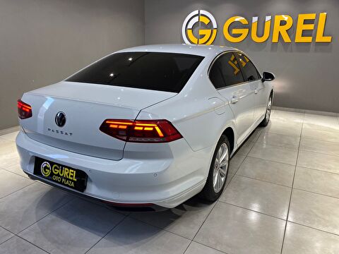 2022 Benzin Otomatik Volkswagen Passat Beyaz Gürel Tasarım Aksesuar Otomotiv San. Tic. Ltd. Şti.