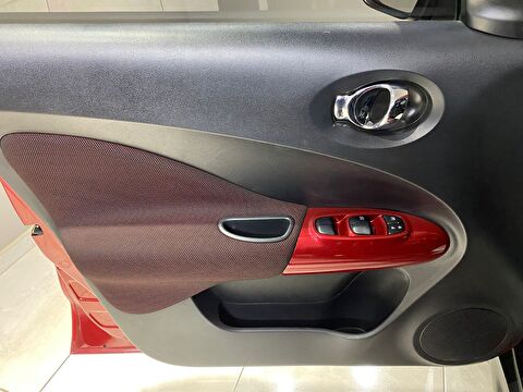 2014 Benzin Otomatik Nissan Juke Kırmızı Gürel Tasarım Aksesuar Otomotiv San. Tic. Ltd. Şti.