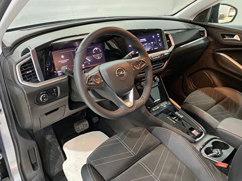 2024 Benzin Otomatik Opel Grandland Gümüş Gri Gürel Tasarım Aksesuar Otomotiv San. Tic. Ltd. Şti.