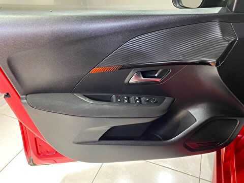 2022 Benzin Manuel Peugeot 208 Kırmızı Gürel Tasarım Aksesuar Otomotiv San. Tic. Ltd. Şti.
