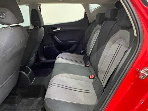 2021 Benzin Manuel Seat Leon Kırmızı Gürel Tasarım Aksesuar Otomotiv San. Tic. Ltd. Şti.