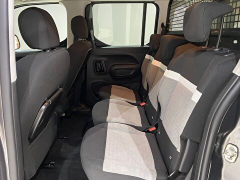 2022 Dizel Otomatik Citroen Berlingo Gri Gürel Tasarım Aksesuar Otomotiv San. Tic. Ltd. Şti.