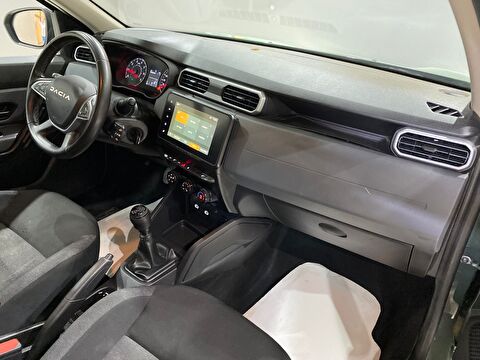 2023 Benzin Manuel Dacia Duster Yeşil Gürel Tasarım Aksesuar Otomotiv San. Tic. Ltd. Şti.