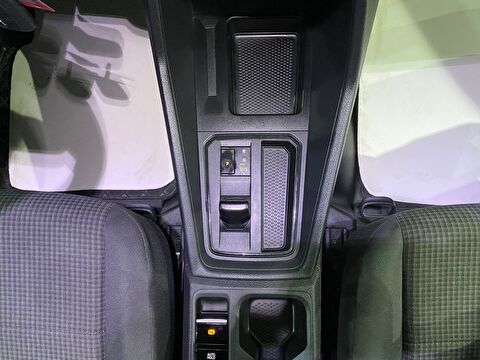 2022 Dizel Otomatik Volkswagen Caddy Beyaz Gürel Tasarım Aksesuar Otomotiv San. Tic. Ltd. Şti.