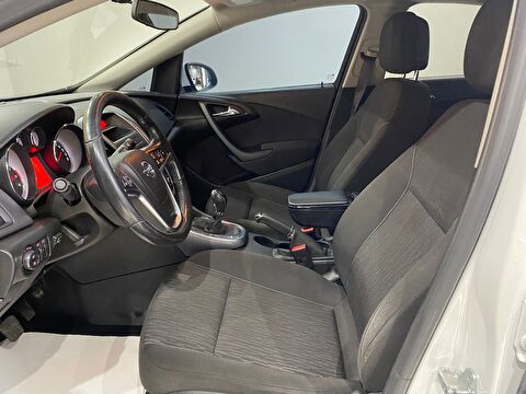 2016 Benzin + LPG Manuel Opel Astra Beyaz Gürel Tasarım Aksesuar Otomotiv San. Tic. Ltd. Şti.