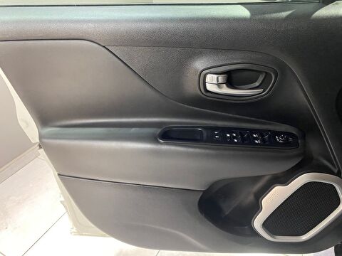 2015 Benzin Otomatik Jeep Renegade Beyaz Gürel Tasarım Aksesuar Otomotiv San. Tic. Ltd. Şti.
