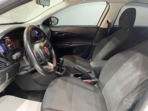 2021 Dizel Manuel Fiat Egea Beyaz Gürel Tasarım Aksesuar Otomotiv San. Tic. Ltd. Şti.