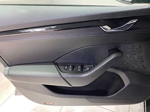 2022 Hybrid Otomatik Skoda Octavia Gri Gürel Tasarım Aksesuar Otomotiv San. Tic. Ltd. Şti.