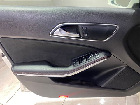 2017 Benzin Otomatik Mercedes-Benz A Beyaz Gürel Tasarım Aksesuar Otomotiv San. Tic. Ltd. Şti.