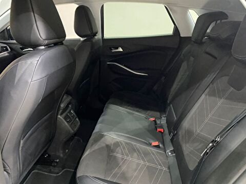 2023 Benzin Otomatik Opel Grandland Gri Gürel Tasarım Aksesuar Otomotiv San. Tic. Ltd. Şti.